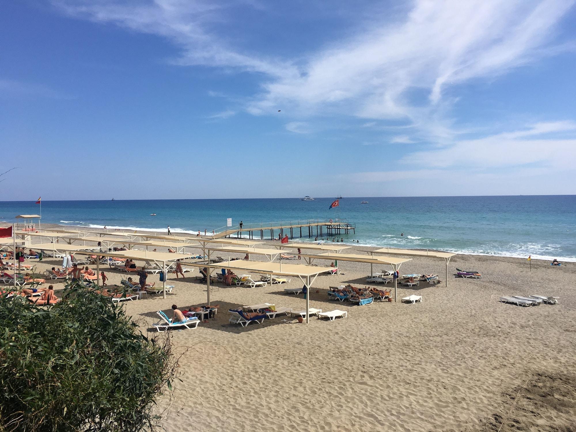 Club Turtas Beach Konaklı 外观 照片